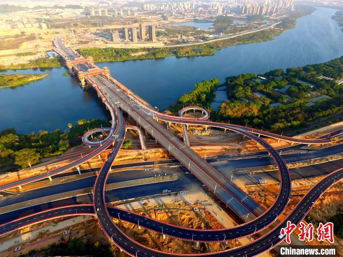 航拍金峰大桥。 柳长兵 摄 航拍金峰大桥。 柳长兵 摄