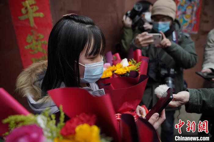 点击进入下一页