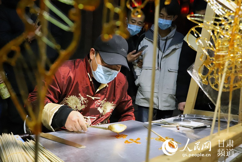 甘肃兰州：新春灯会年味浓【5】