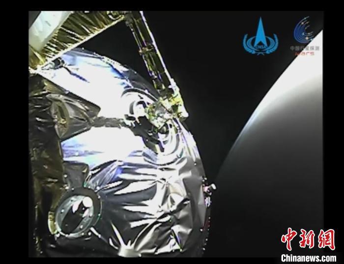 资料图:天问一号探测器火星捕获过程影像的截图。图片来源:国家航天局 点击进入下一页