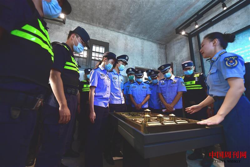 01ae6b894c07d0a9ef4dba6dc396a18.jpg 01ae6b894c07d0a9ef4dba6dc396a18.jpg