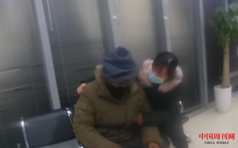 陈林的姨妈抱着陈林.jpg 陈林的姨妈抱着陈林.jpg