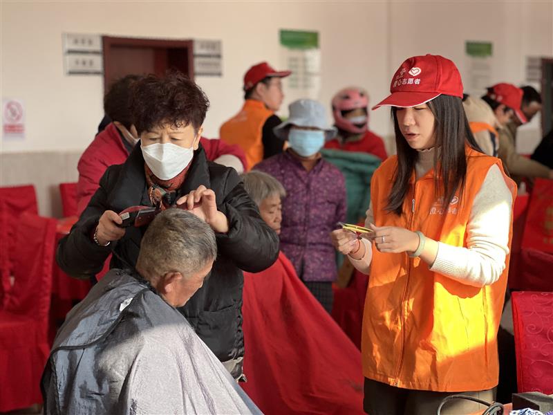 聚联通之力 写新时代雷锋故事 ——浙江联通“学雷锋”主题实践活动综述