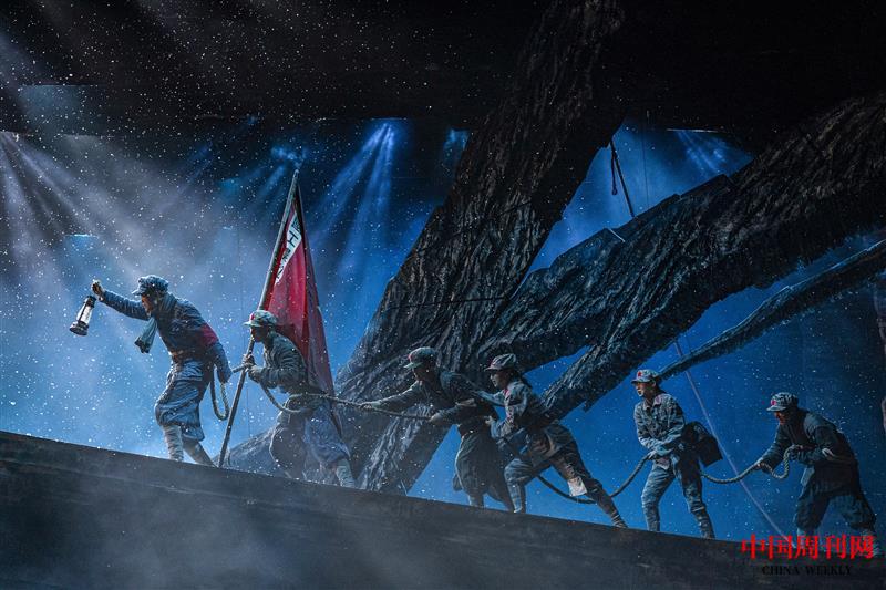 红秀《延安 延安》演出剧照3.jpg