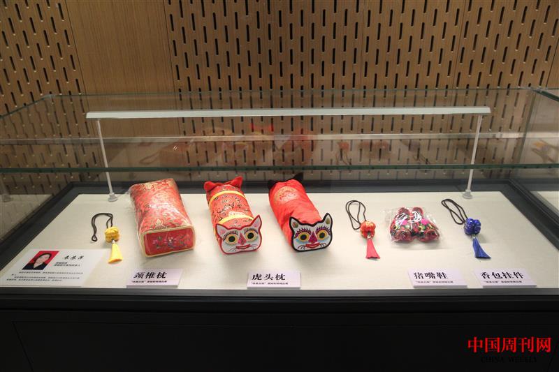 刺绣3.jpg 刺绣3.jpg